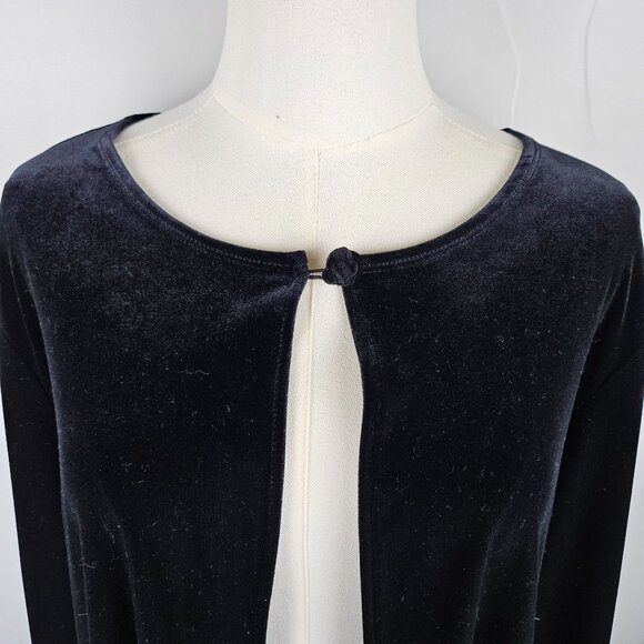 Saint Tropez Carole Little Black Velvet Cardigan 2X Button Closure Whimsigoth - Picture 2 of 9